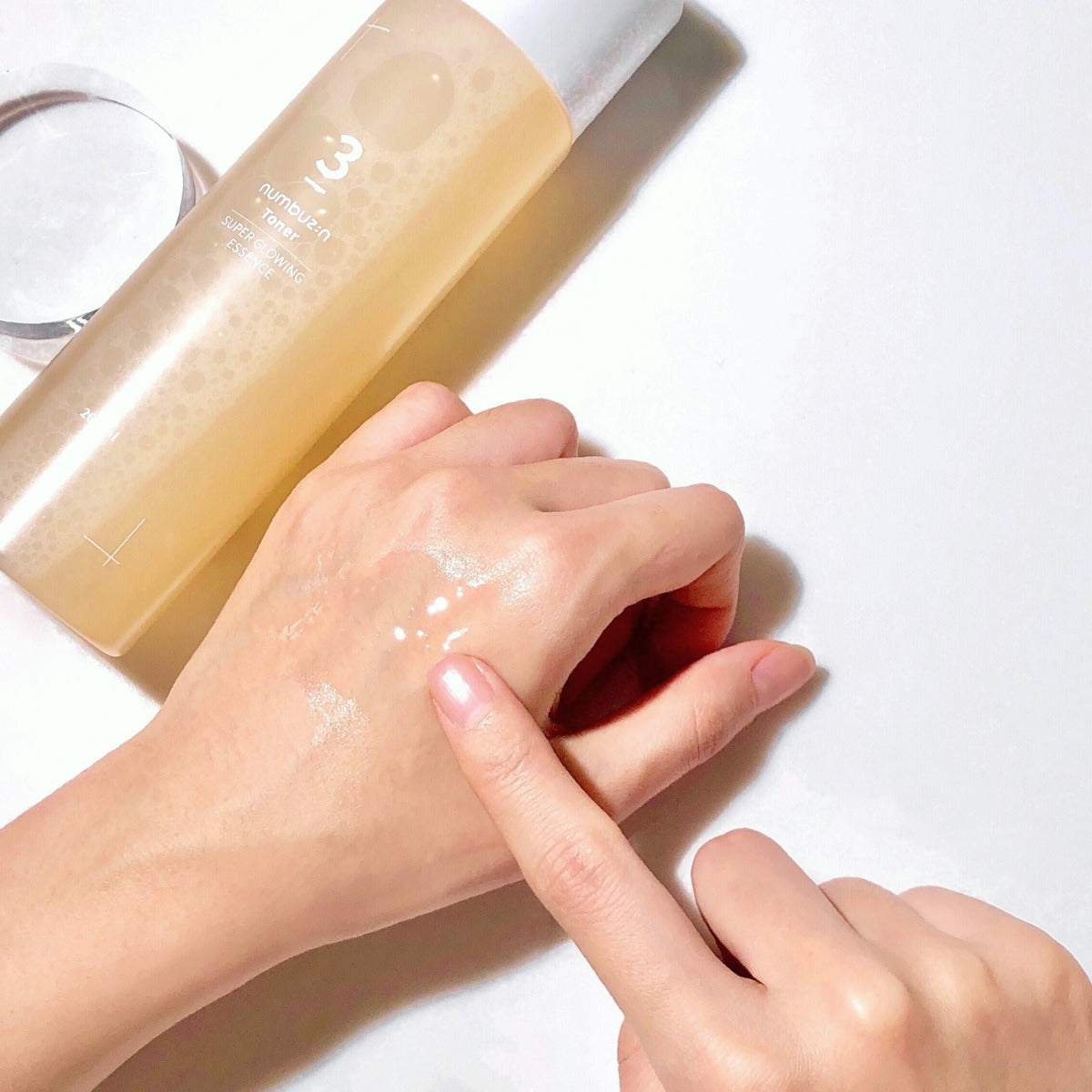 numbuzin No.3 Super Glowing Essence Toner 200ml
