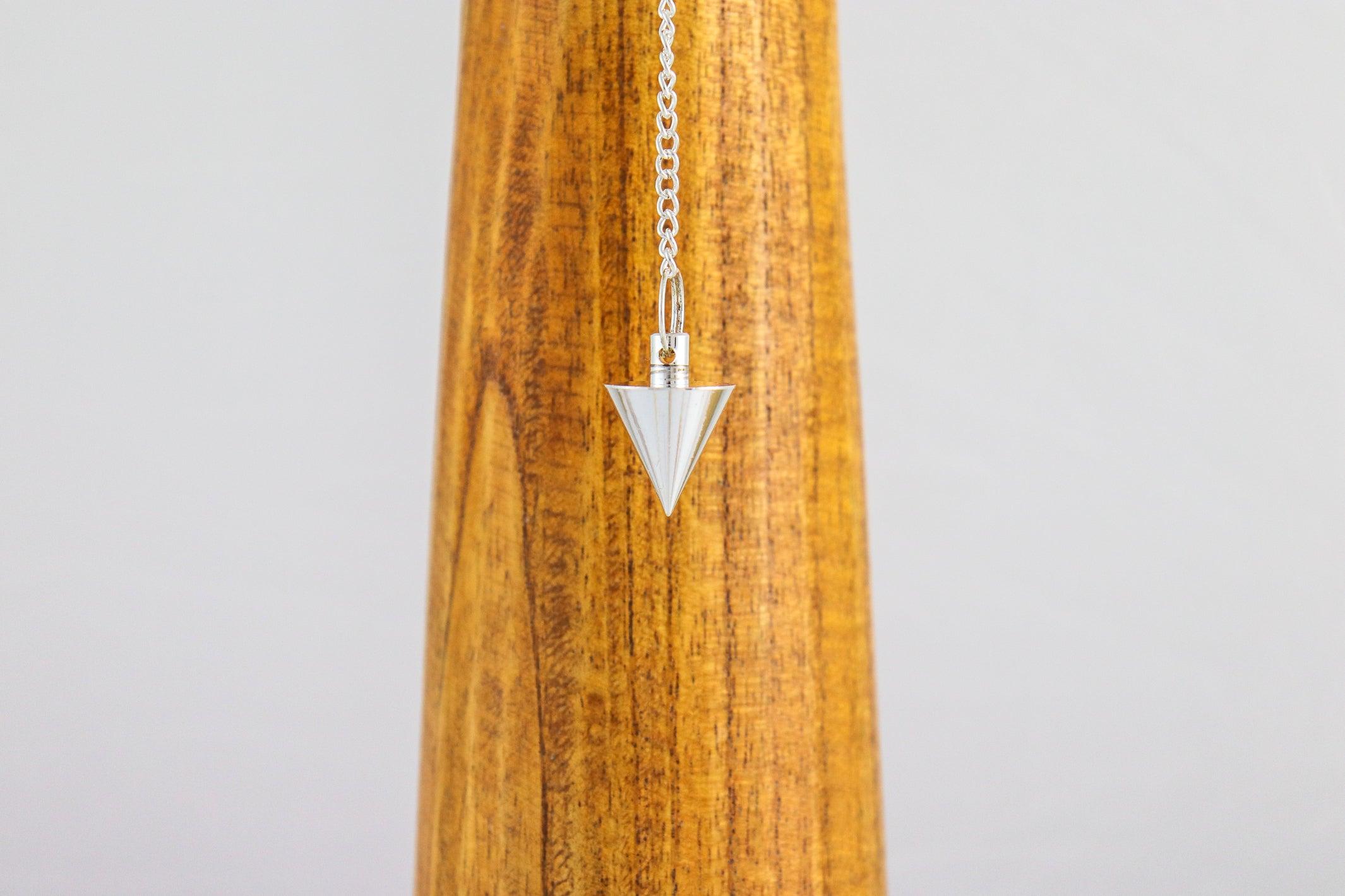 Pendule Cône - Laiton argenté