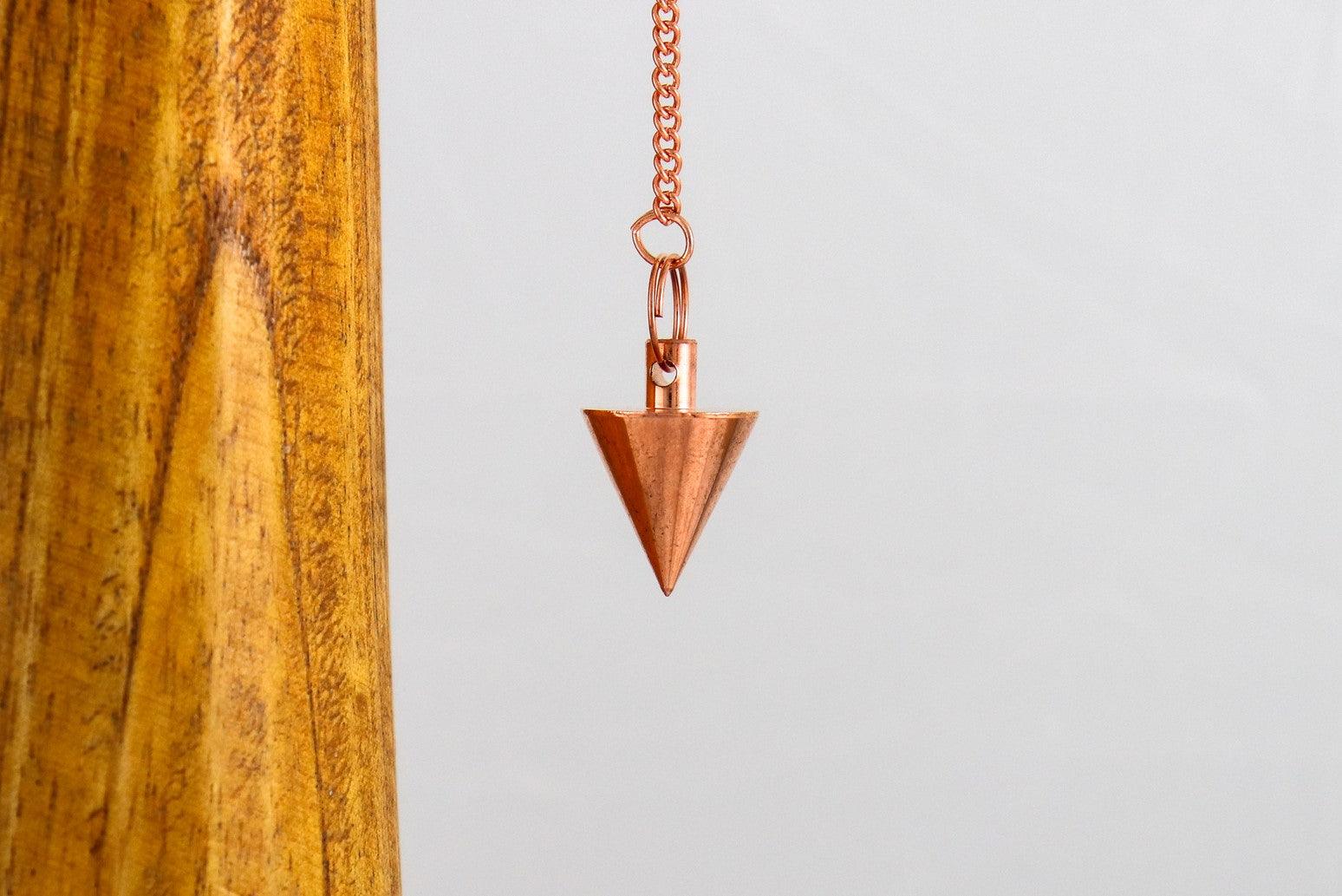 Pendule Cône - Laiton cuivré