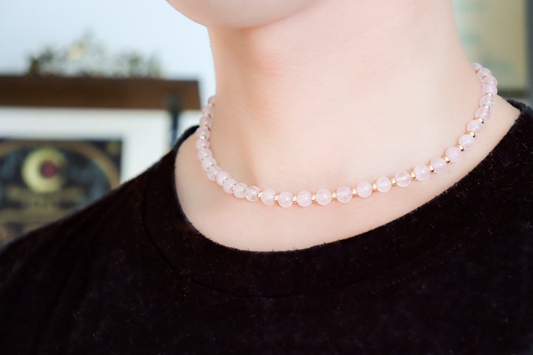 CIRCÉ | Collier en Quartz rose et plaqué Or 18 et 24 carats