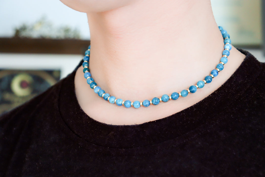 CIRCÉ | Collier en Apatite bleue et plaqué Or 18 et 24 carats
